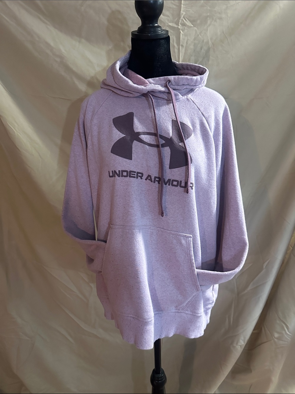 Under Armour Light Purple Pullover Hoodie with Dark Logo size Medium